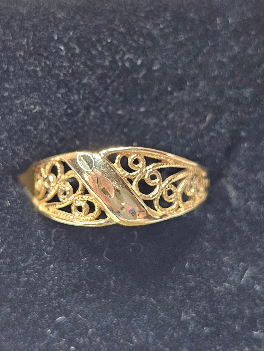 14k Yellow Gold Filigree Ring